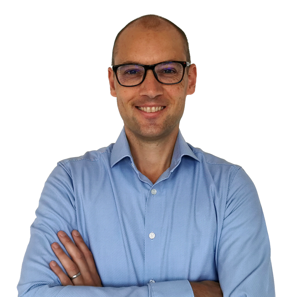 Michiel Kox kijkt je aan